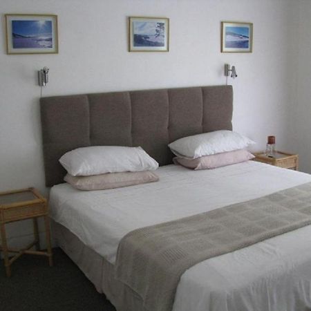 Bed and Breakfast Sounds Of The Sea East London Esterno foto